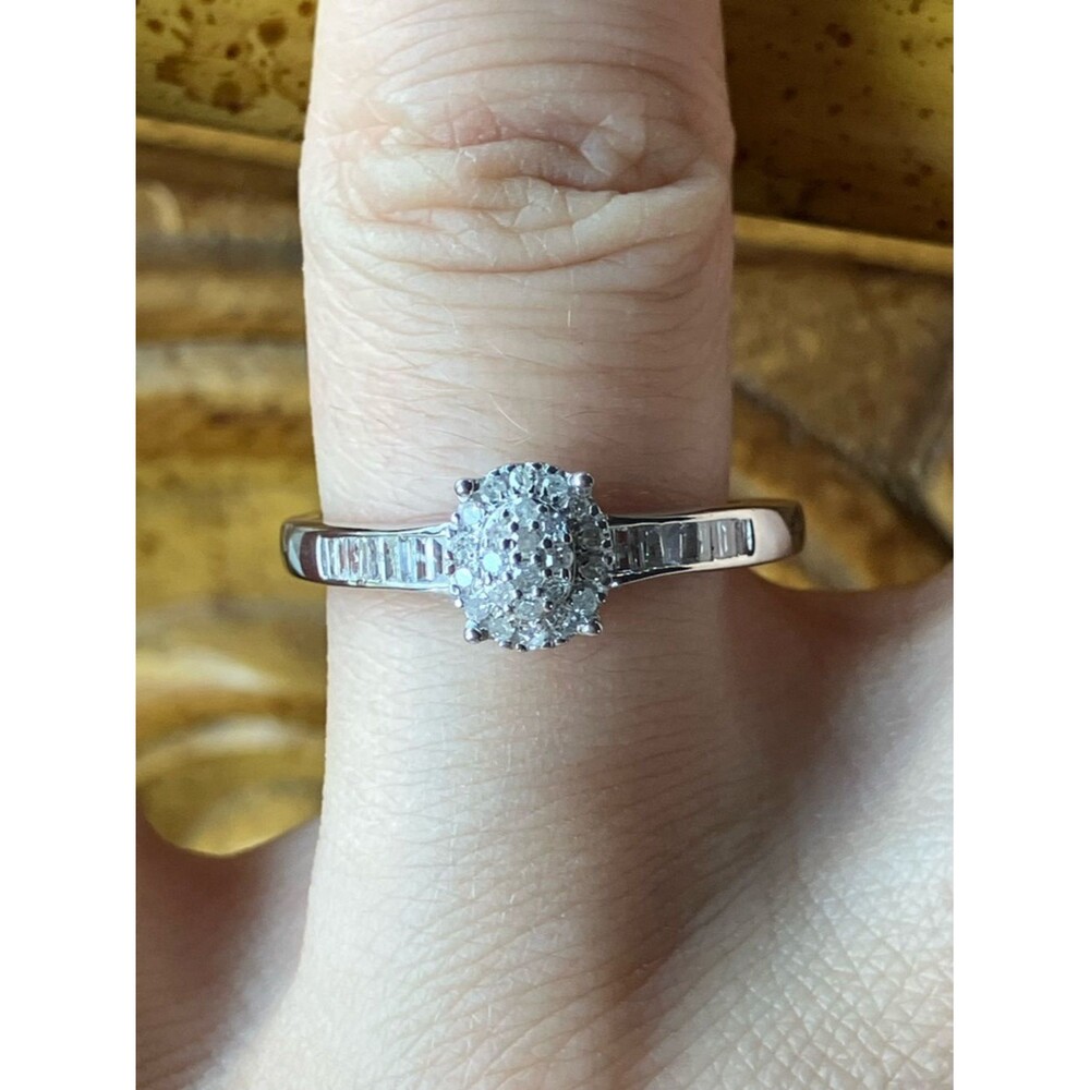 Natural White Diamond Sterling Silver Ring Size 8